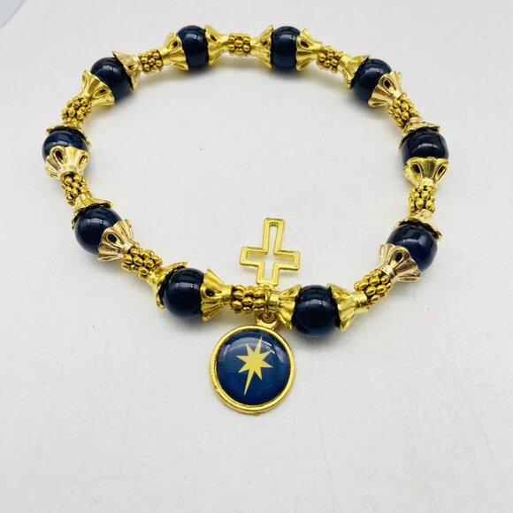 Navy Bead Station Bracelet Bright Gold Tone North Star and Cross Charms Holiday - Picture 1 of 6
